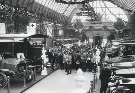 IV-ая Международная автомобильная выставка (Михайловский манеж)